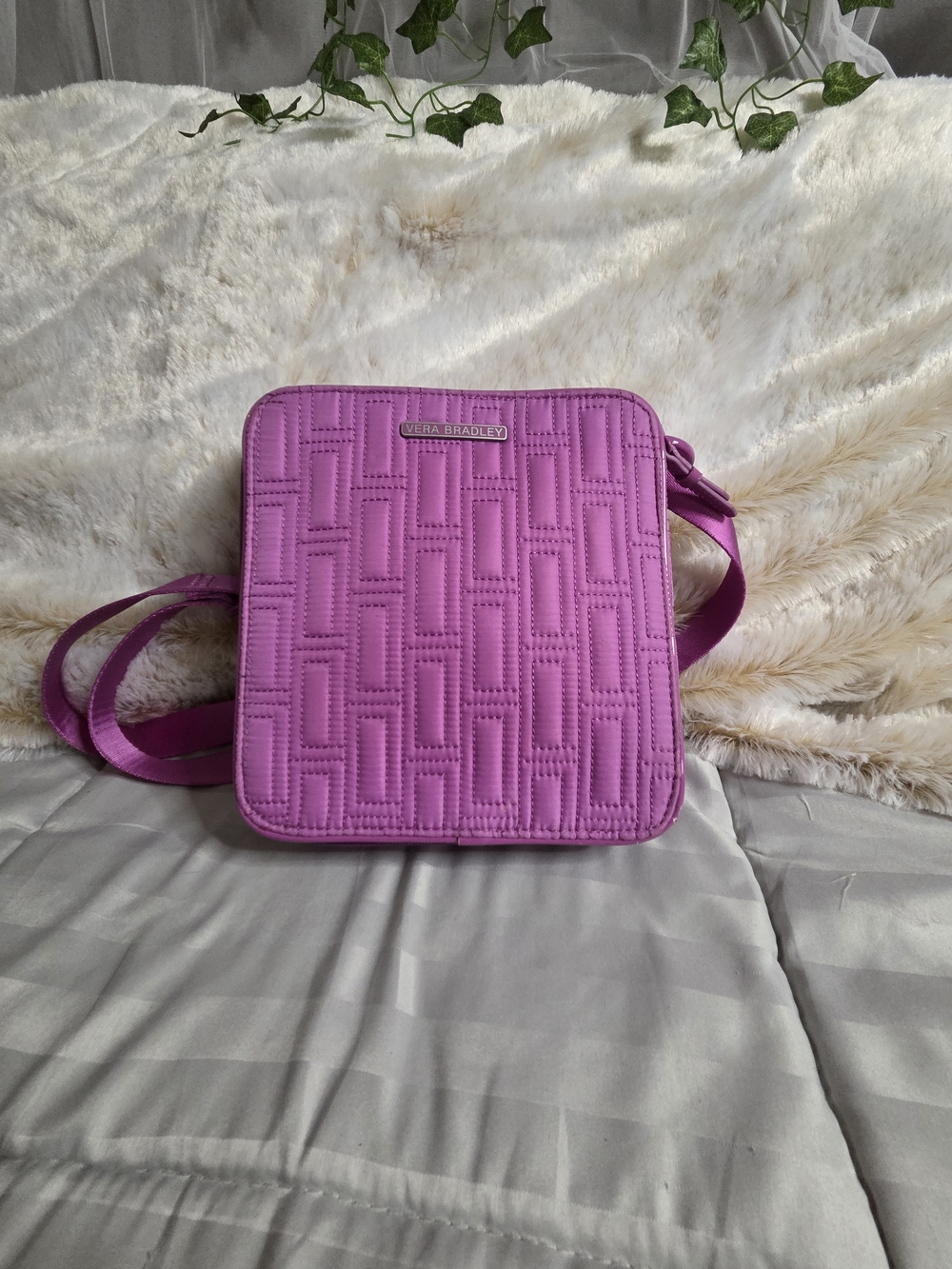 Vera Bradley Ultimate Crossbody - Picture 5 of 13